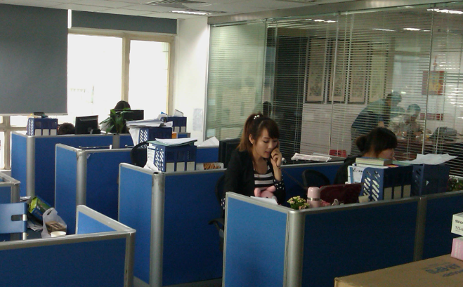 通会阁百货店工艺礼品团购批发方案:节日定制与批量供货流程解析